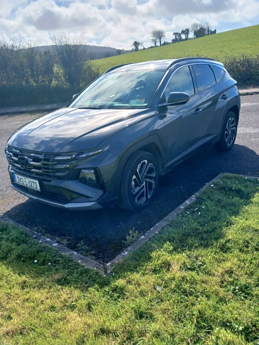 Hyundai Tucson 4WD EXECUTIVE PLUG IN HYBRID - Image 4