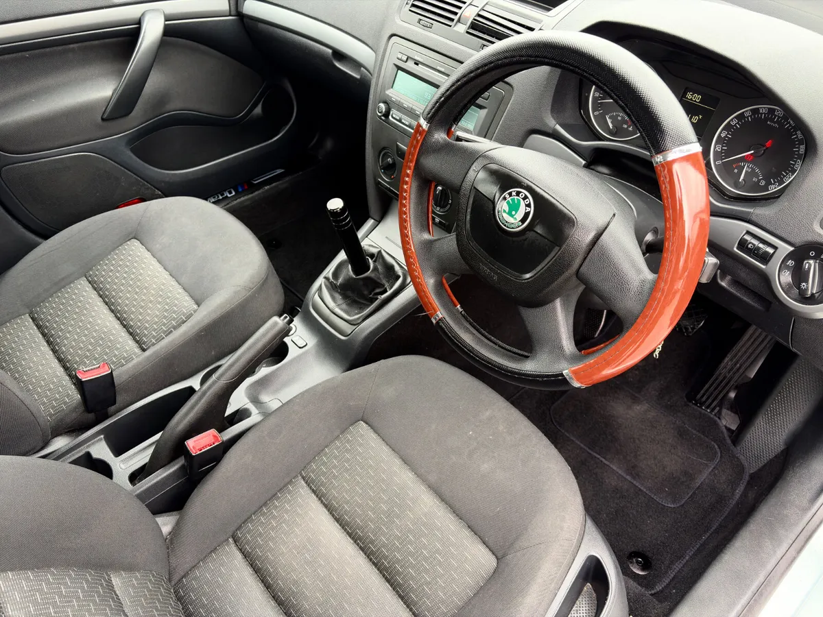 Skoda Octavia 2010 1.2 Petrol new nct 3/27 low km - Image 2