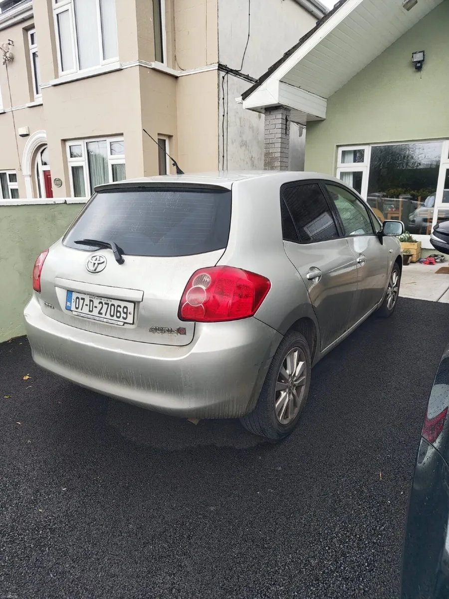 Toyota Auris 2007 - Image 2