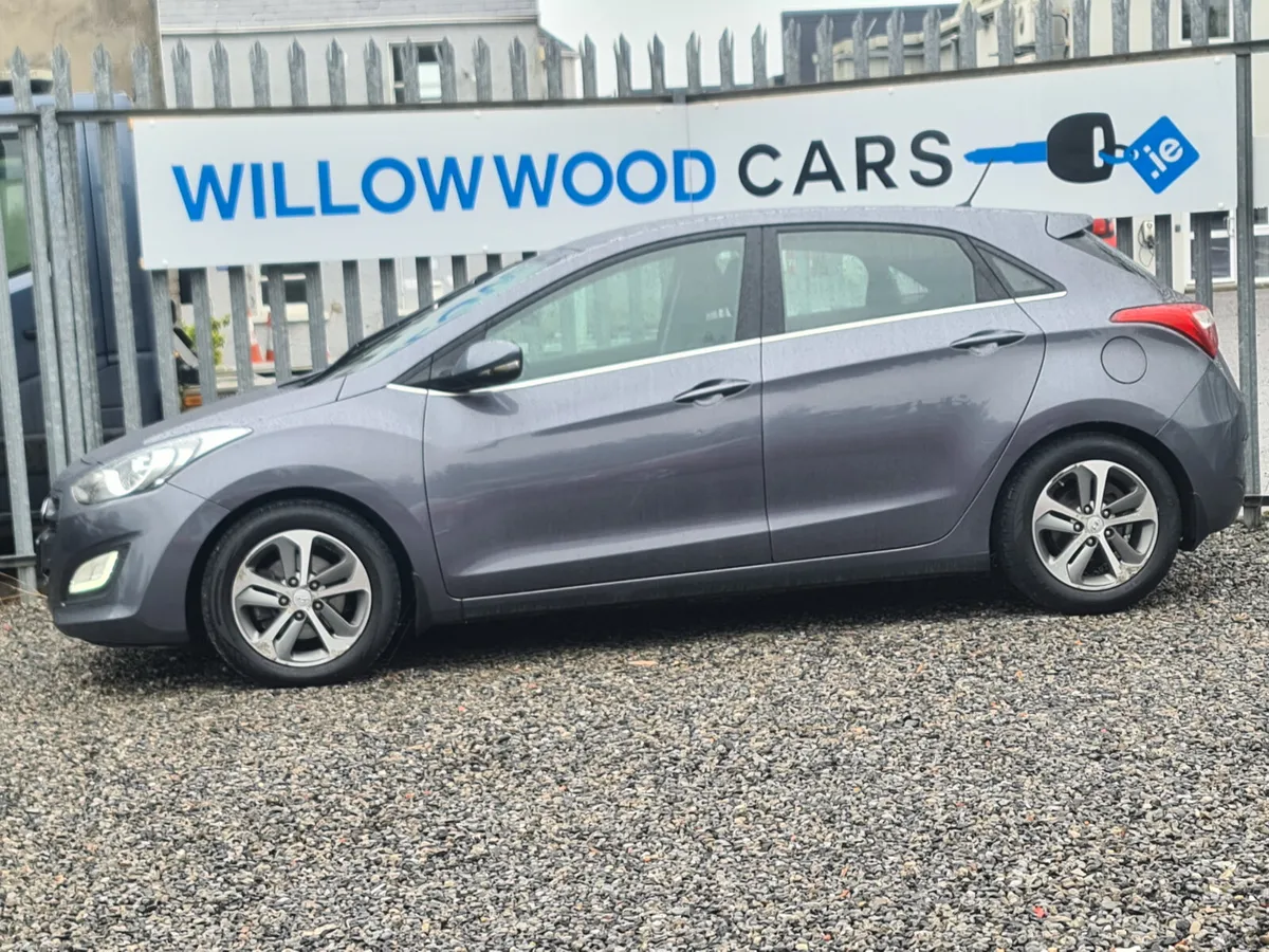 Hyundai i30 1.6 crdi 5dr deluxe 2016 new NCT - Image 6