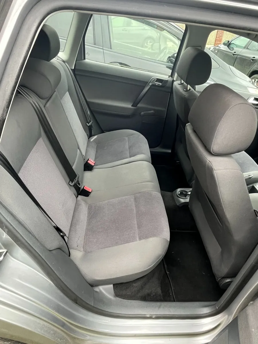 Volkswagen Polo 2006 - Image 2