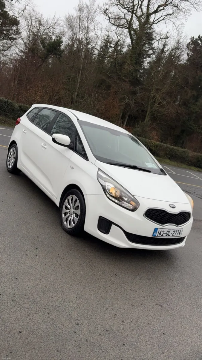2014 Kia Carens 1.7CRDI 7 Seater - Image 1
