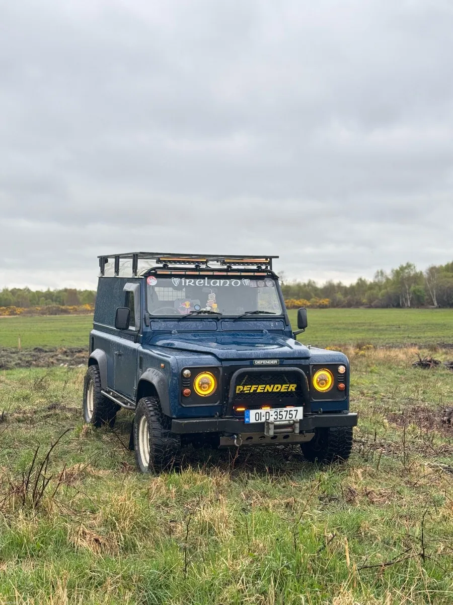 Land Rover defender TD5 - Image 1