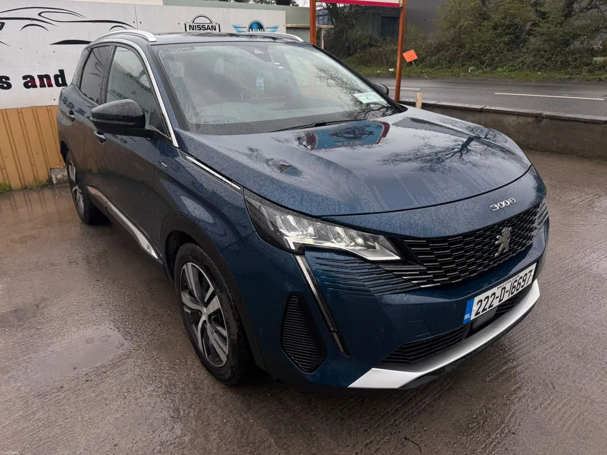 222 Peugeot 3008 HYBRID2 PHEV 225bhp Allure - Image 3