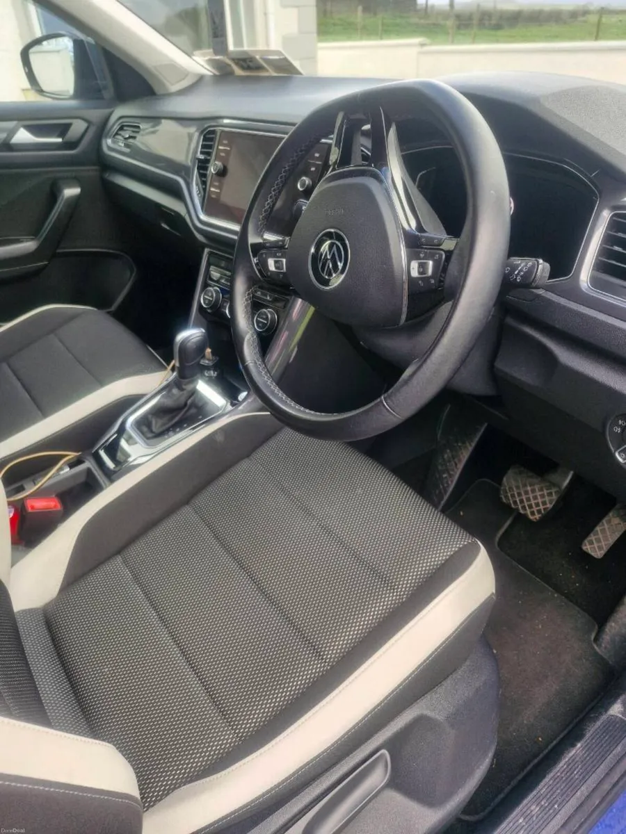 VW T-ROC - Image 2