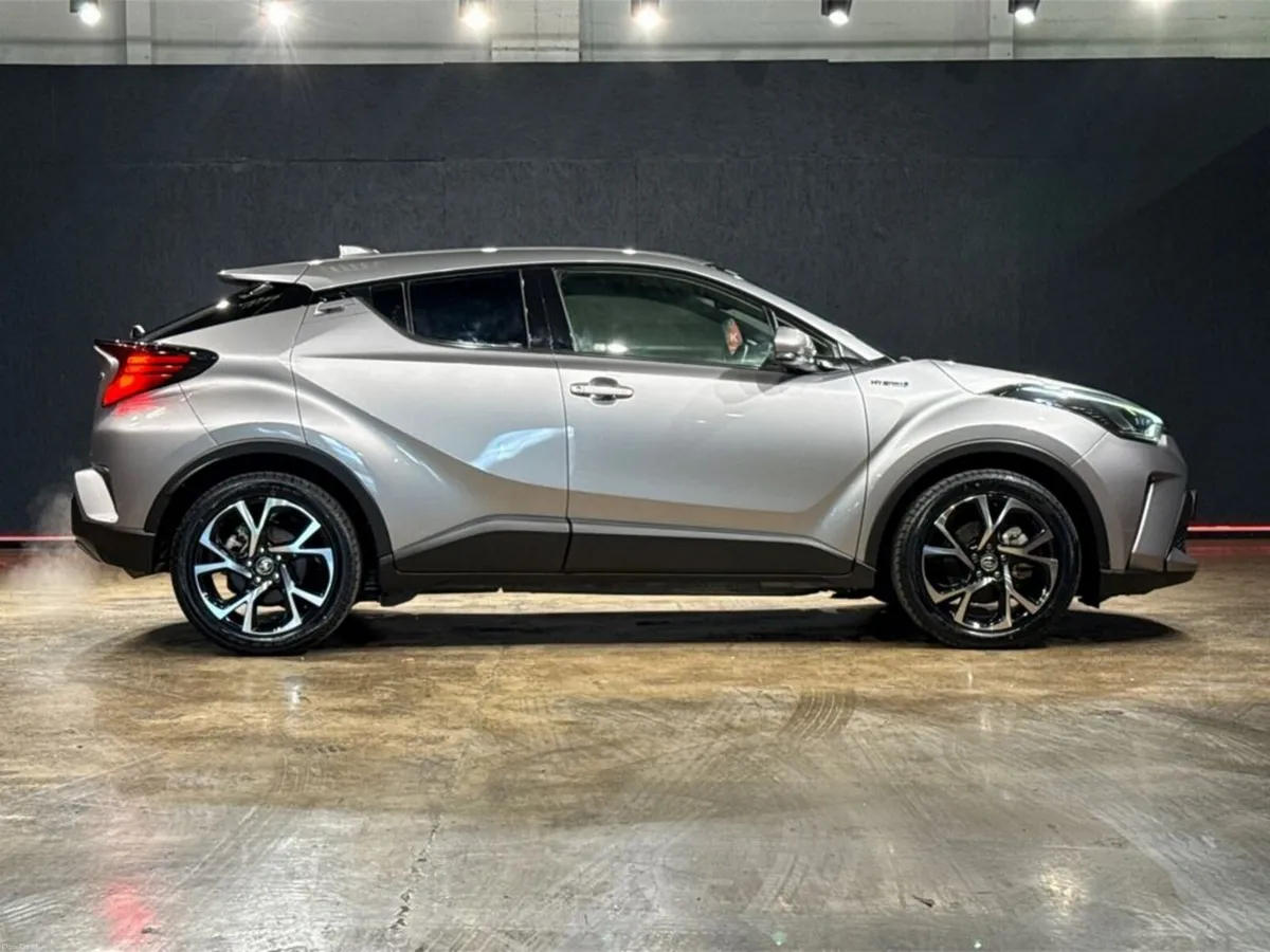 Toyota C-HR HYBRID 1.8L AUTOMATIC - G SPEC MODEL - - Image 3