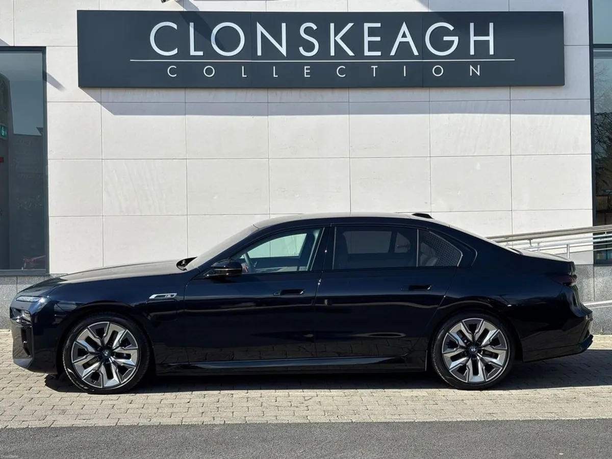 BMW 7-Series M760E XDRIVE, INDIVIDUAL - Image 4
