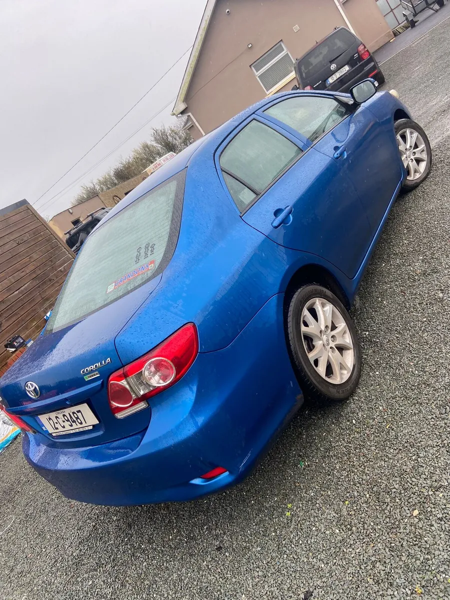 12 toyota corolla 1.4 diesel - Image 2