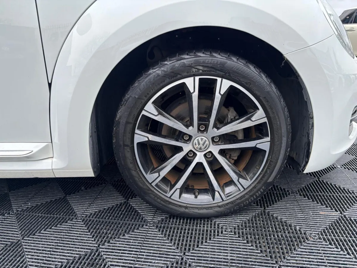 Volkswagen Beetle VW Bettle 1.2 petrol, auto, load - Image 3