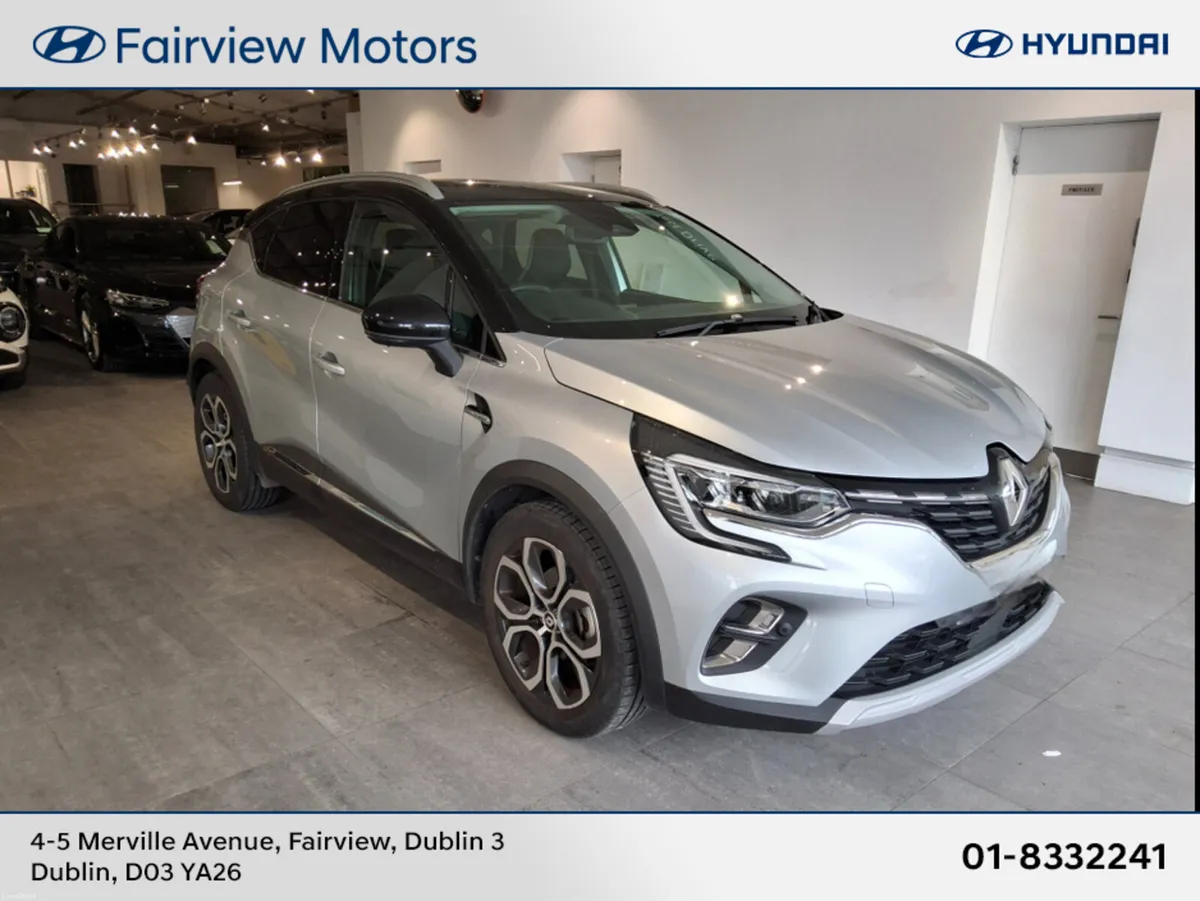 Renault Captur TECHNO E-TECH HEV - Only 4,000 Km - - Image 1