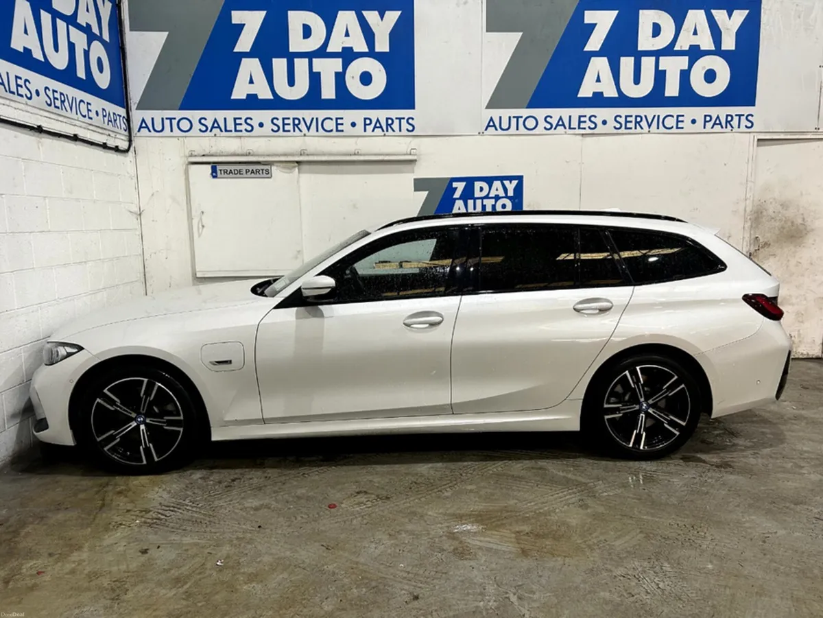 BMW 3-Series T3MI 4DR AUTO - Image 4