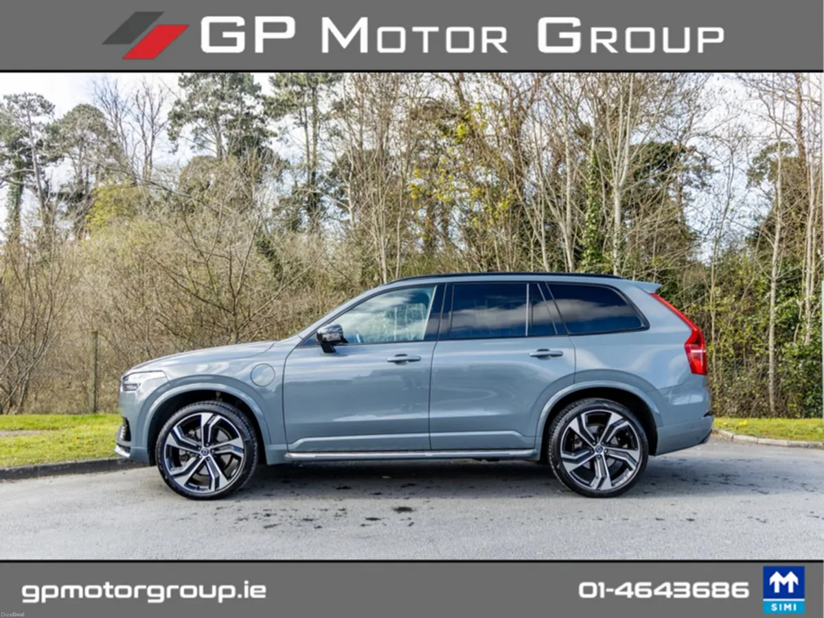 Volvo XC90 R DESIGN 2.0 T8 PHEV AWD RECHARGE G/T S - Image 4
