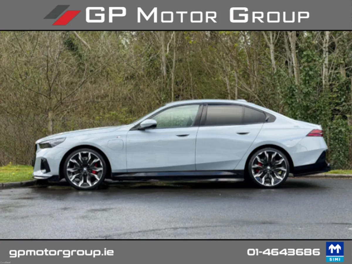 BMW 5-Series 530E M SPORT PRO M PERFORMANCE *REMAI - Image 4