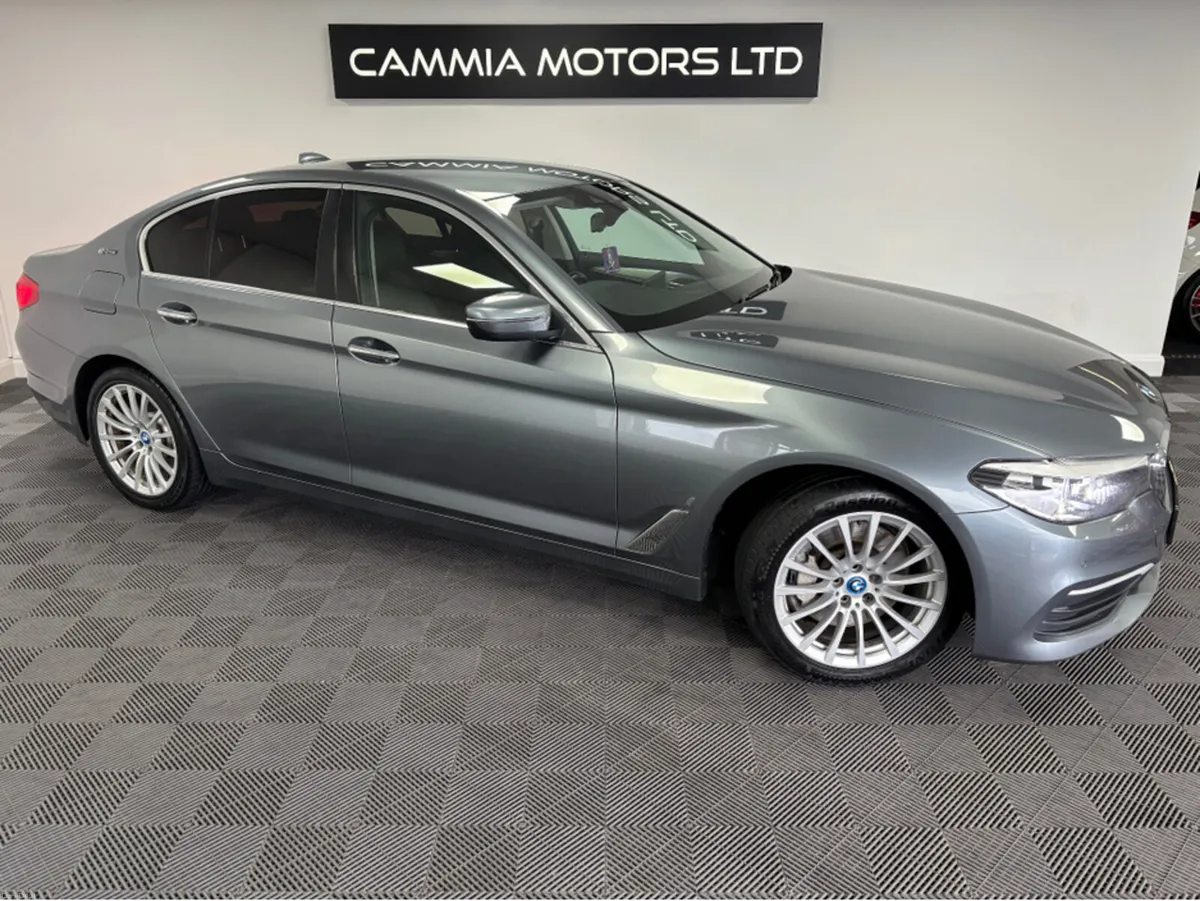 BMW 5-Series *BMW 530e* *DIGITAL DASH* *REVERSE CA - Image 1