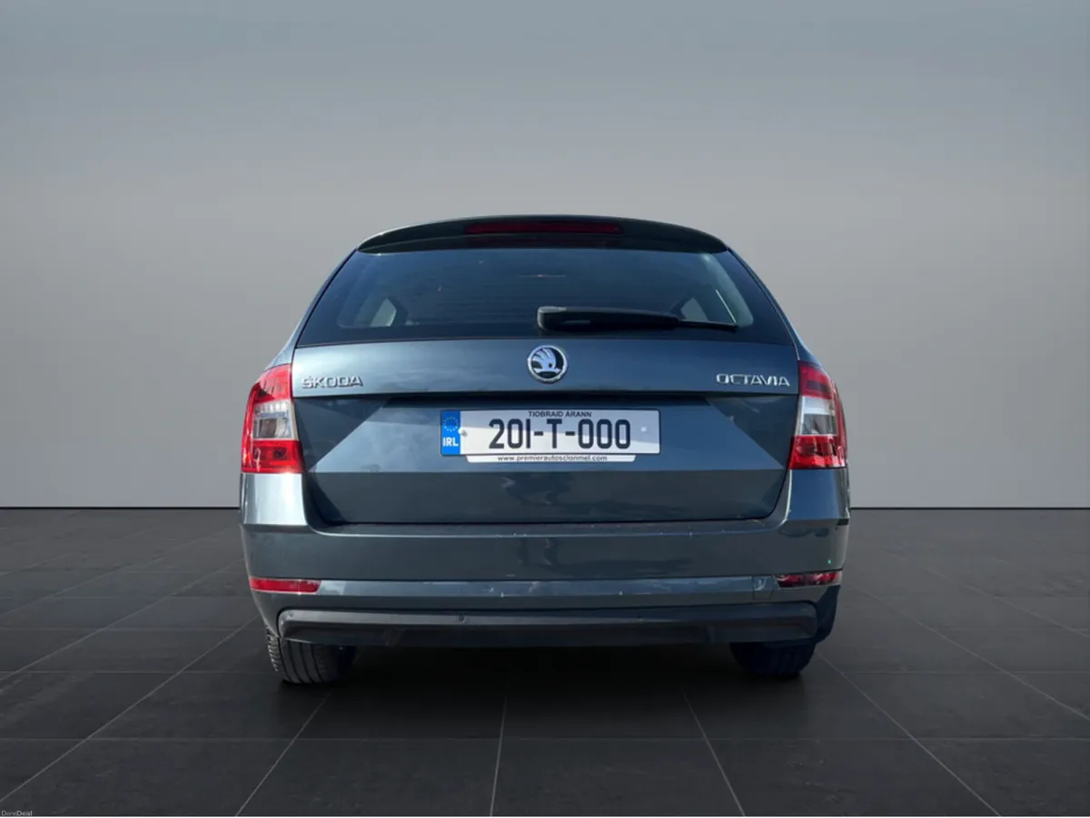 Skoda Octavia SE TECHNOLOGY TDI - Image 2