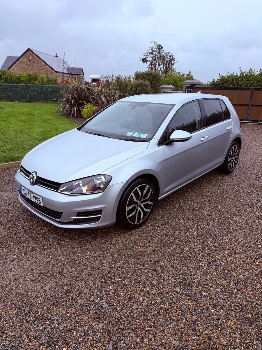 2013 Volkswagen Golf - Image 3