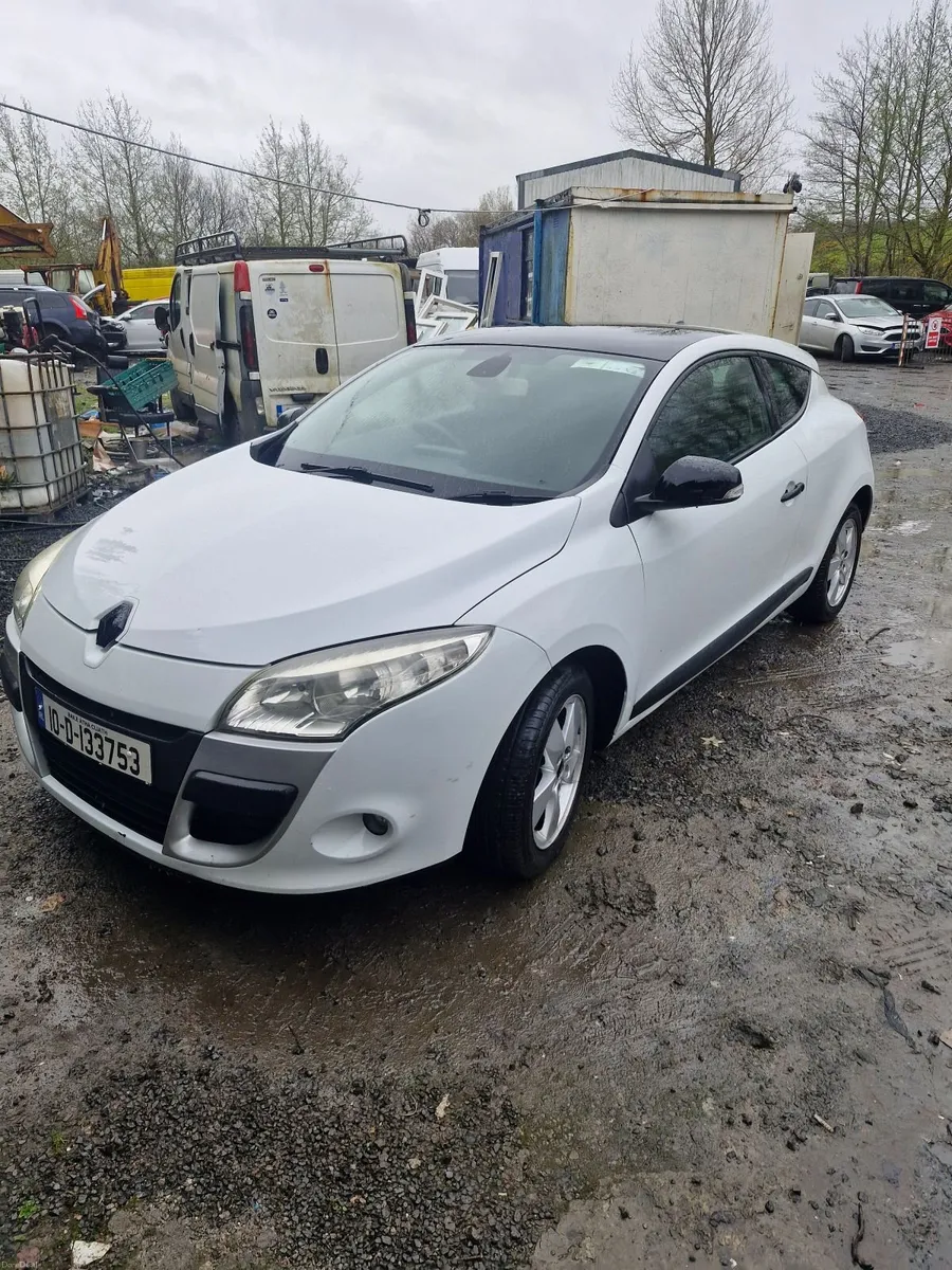 Renault Megane 2010 - Image 1