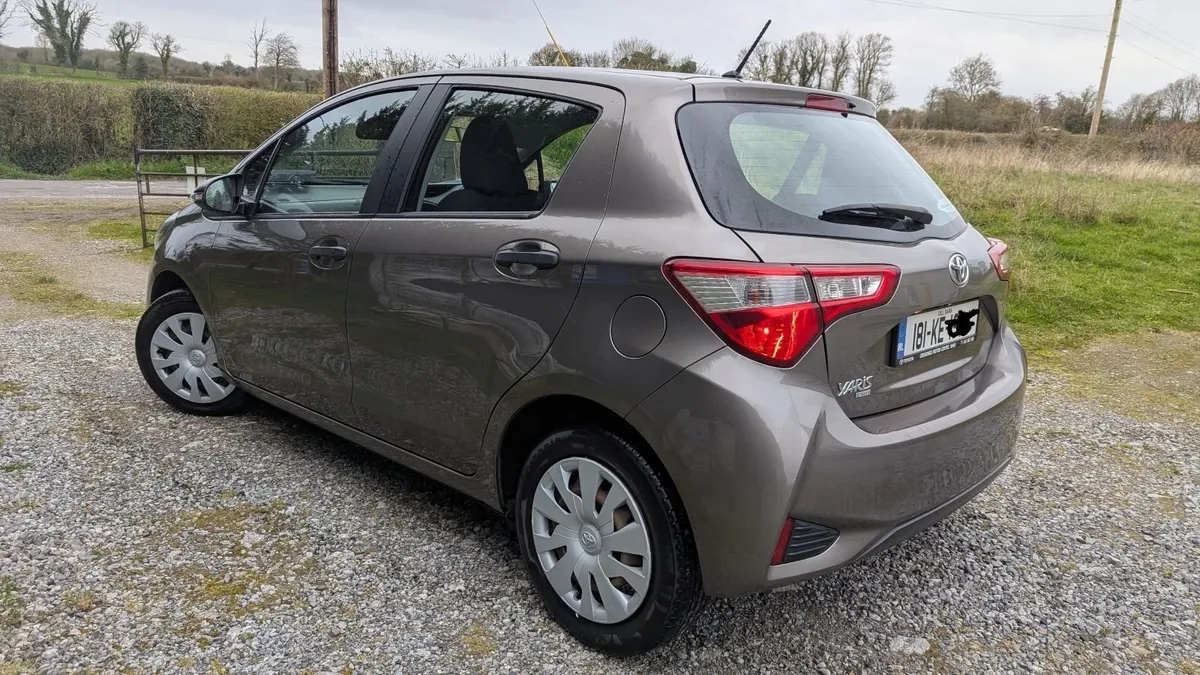 Toyota Yaris 2018 - Image 4