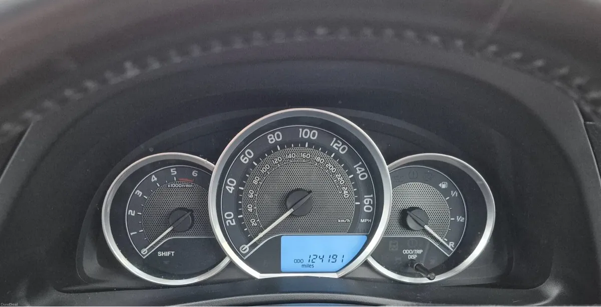 2015 Toyota Auris Icon Plus 1.4 Diesel - Image 3