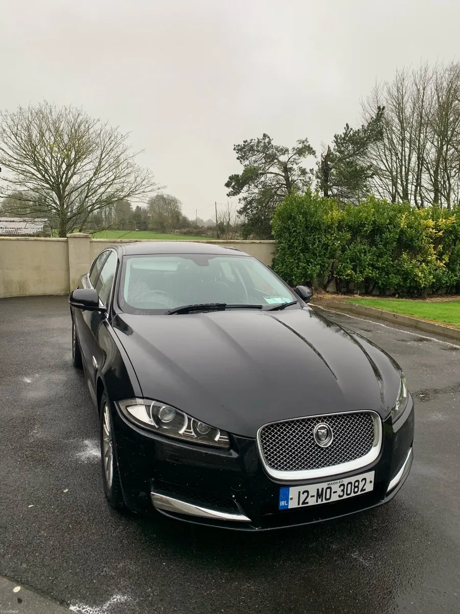 Jaguar xf 2.2 d - Image 2