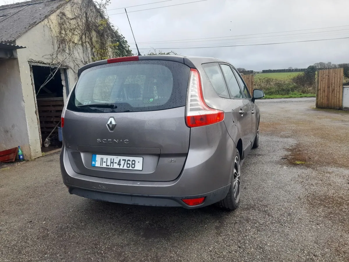 Renault Grand Scenic 2011 - Image 2