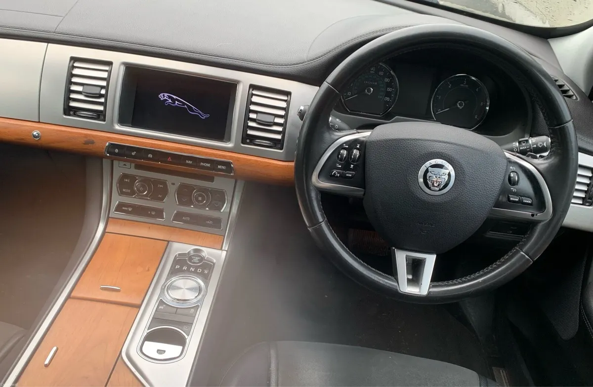 Jaguar xf 2.2 d - Image 4