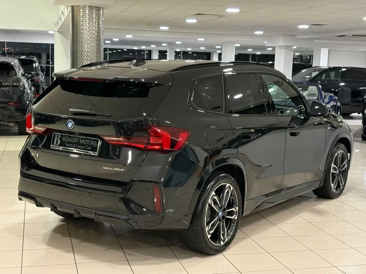 BMW X1 25e M-SPORT=ONLY 4000 MILES//HUGE SPEC//AS - Image 3