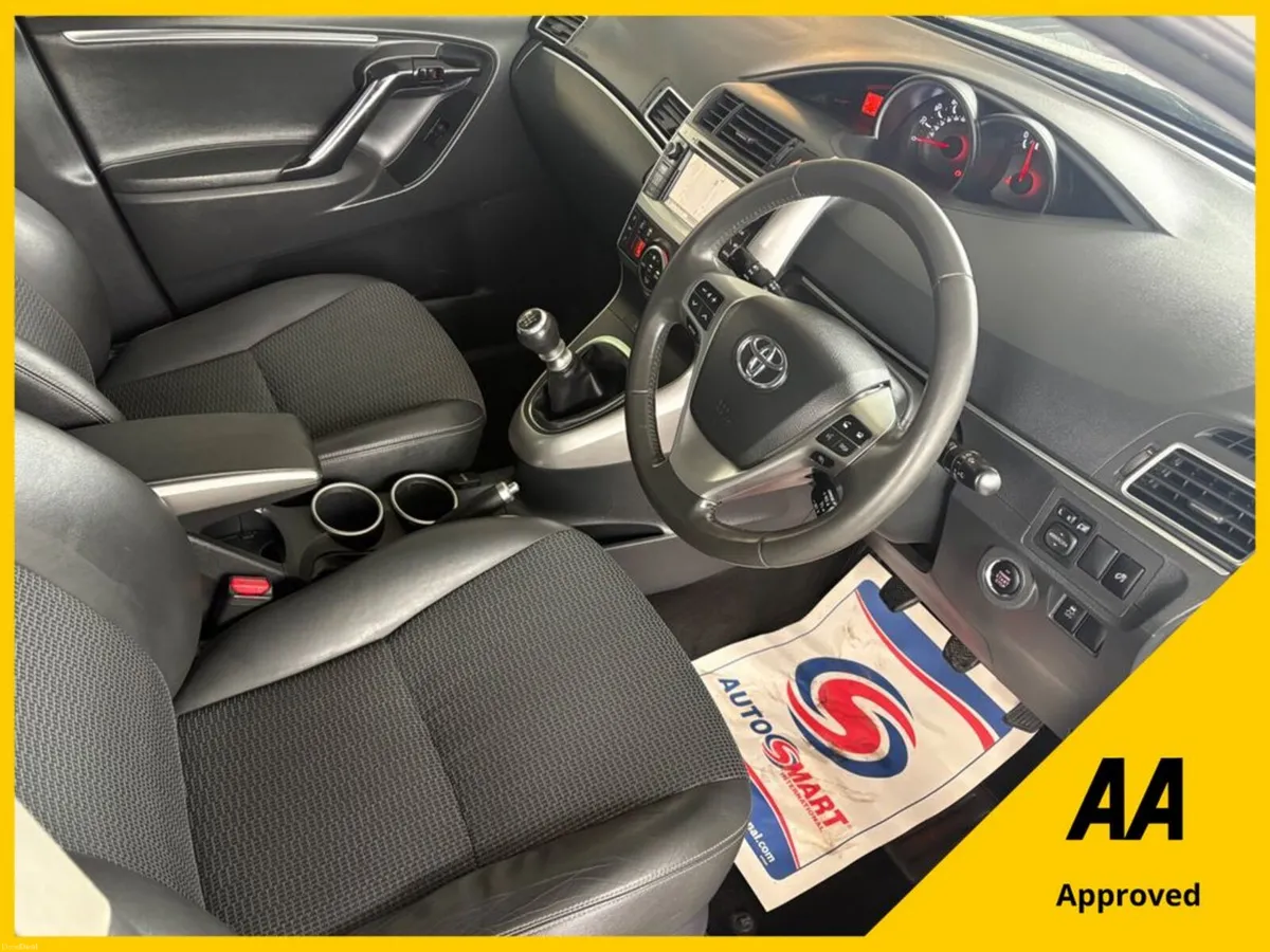 Toyota Verso 1.6 D4D Excel 7-Seater - Image 2