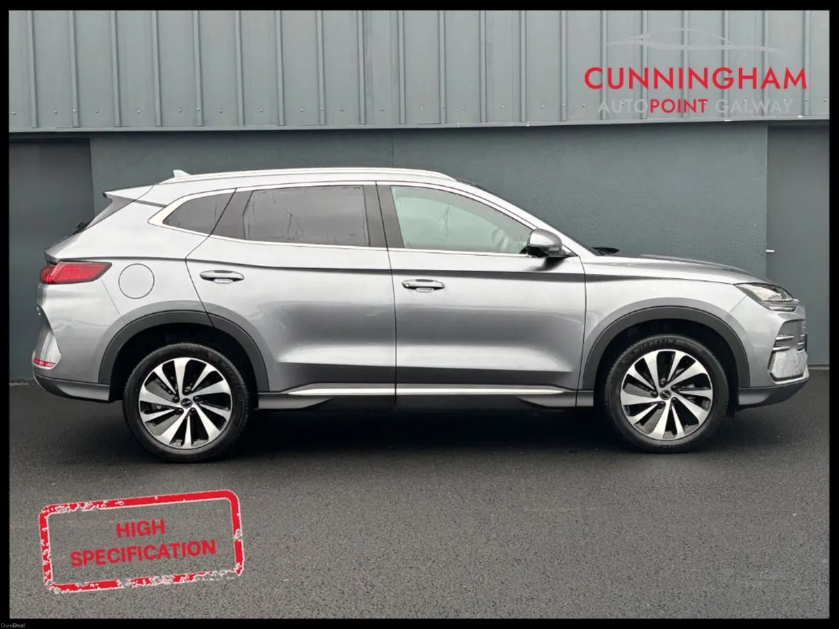 BYD SEAL U DM-i Design AWD 320BHP - Image 3