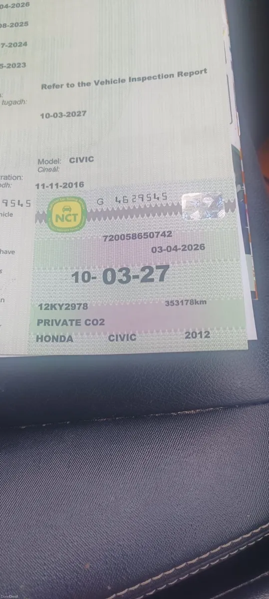 Honda Civic 2012 - Image 2