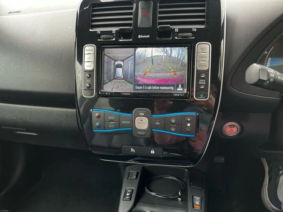 2016 Nissan Leaf - Image 3