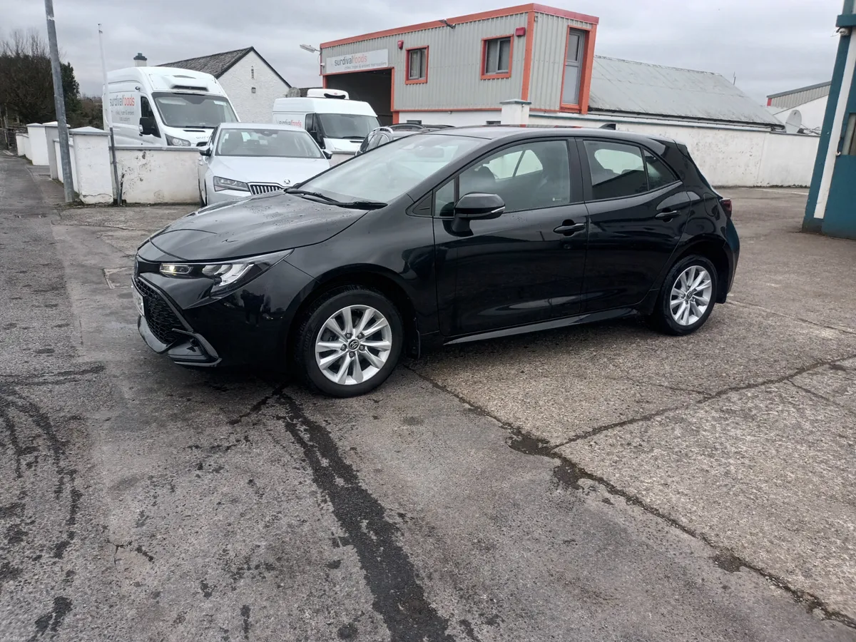 2024 Toyota Corolla HYBRID LUNA H/8 4DR AUTO - Image 4