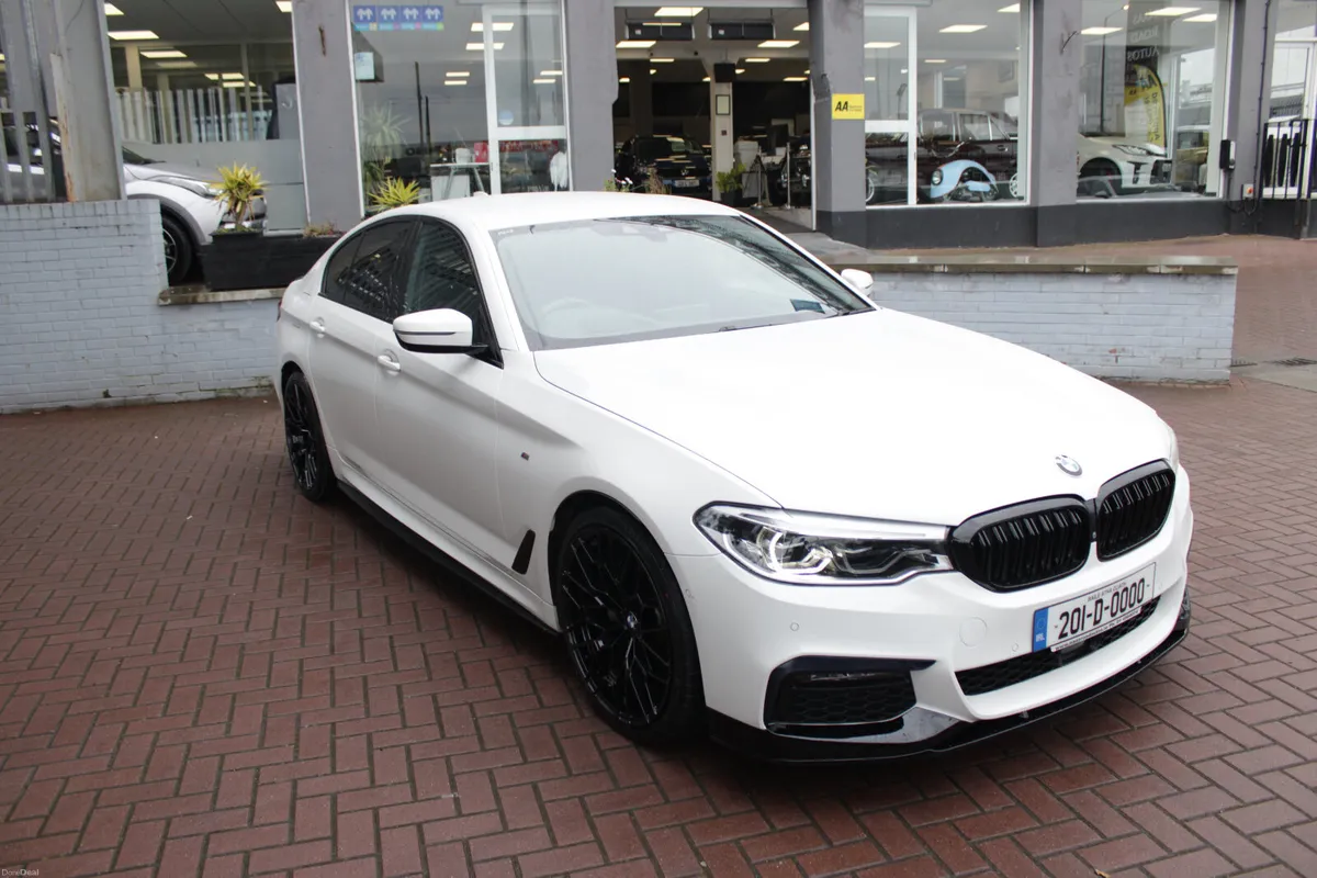 2020 5-SERIES X-DRIVE 523D 5DR SALOON AUTO - Image 1