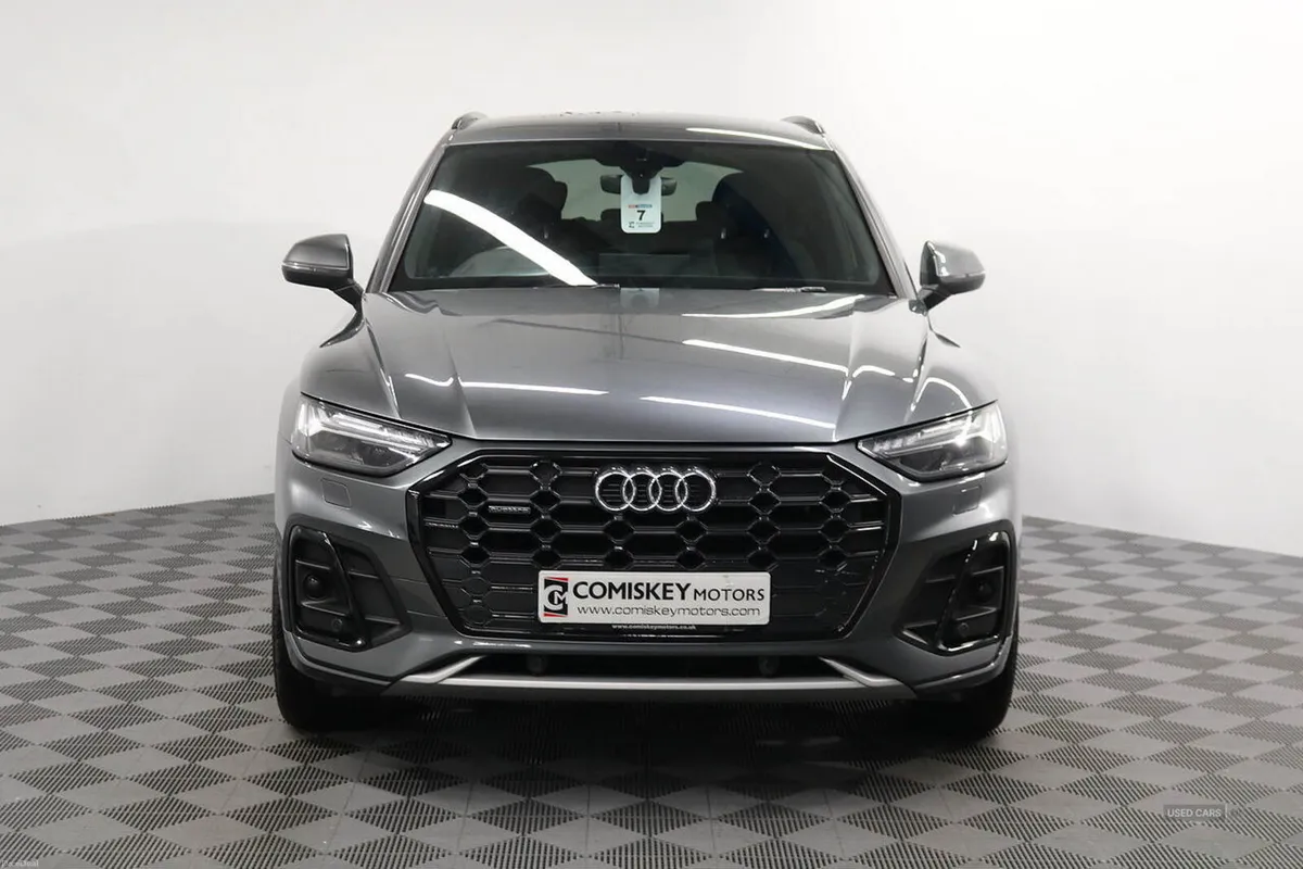 Audi Q5 TDI S line - Image 2