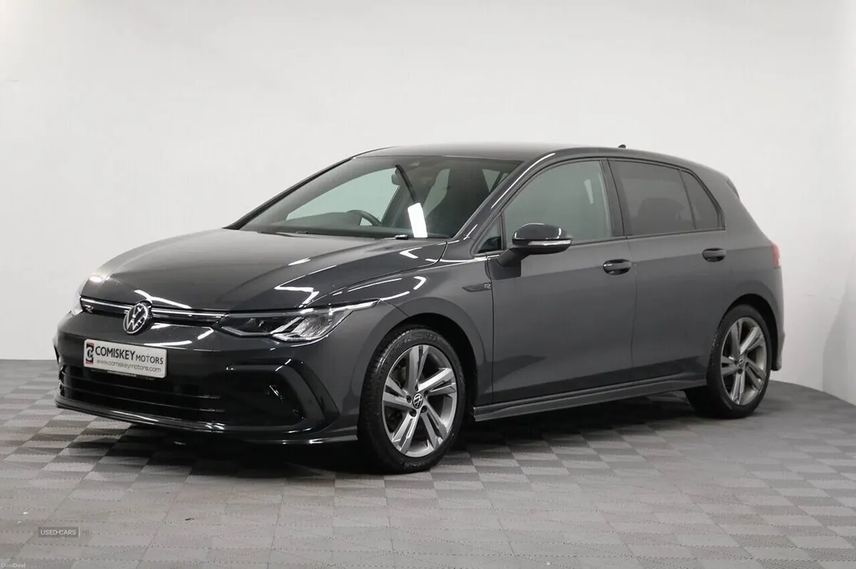 Volkswagen Golf eTSI MHEV R-Line - Image 3