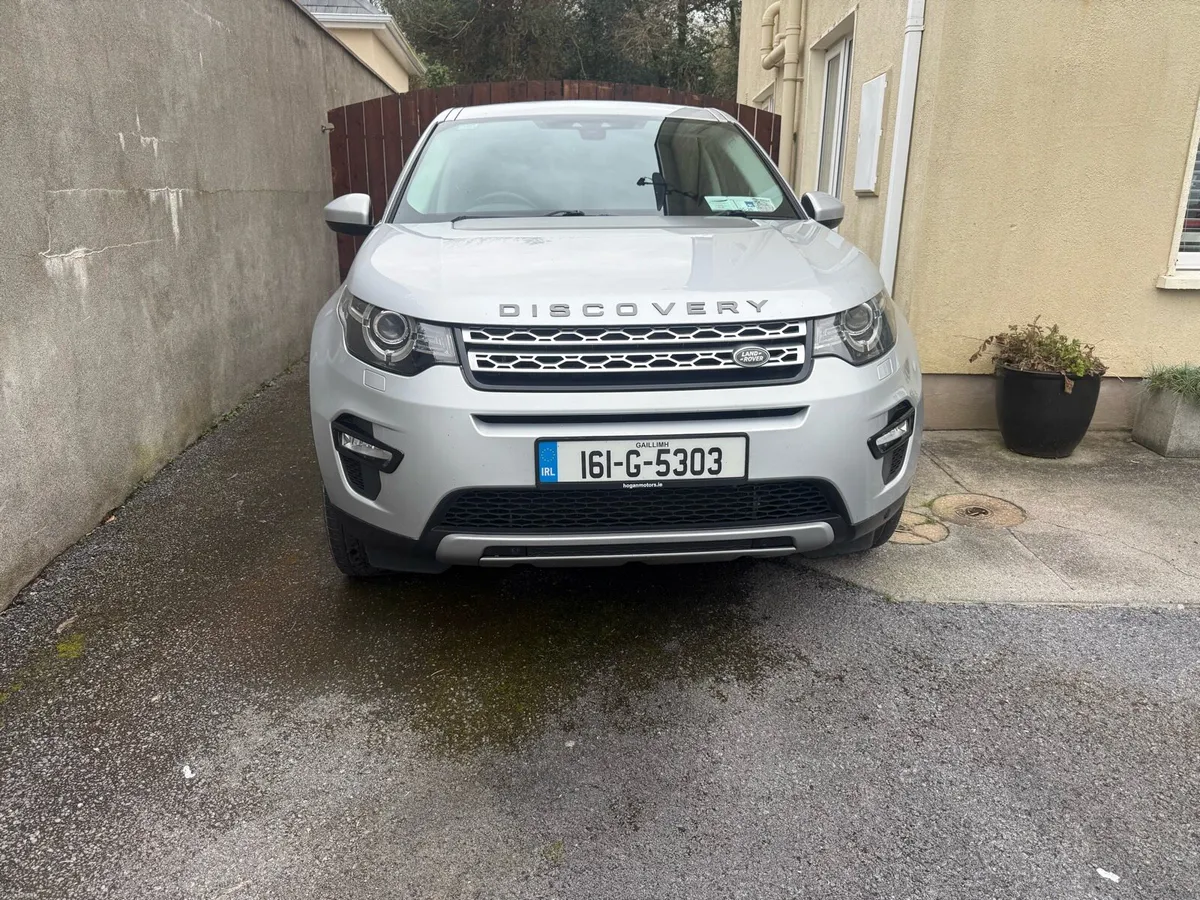 2016 Land Rover Discovery Sport - Image 3