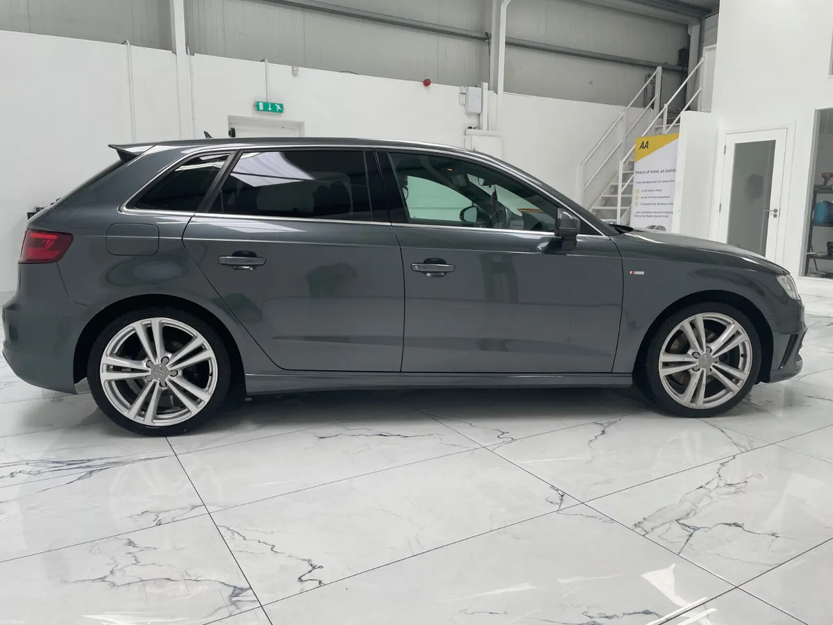 Audi A3 2016 - Image 2