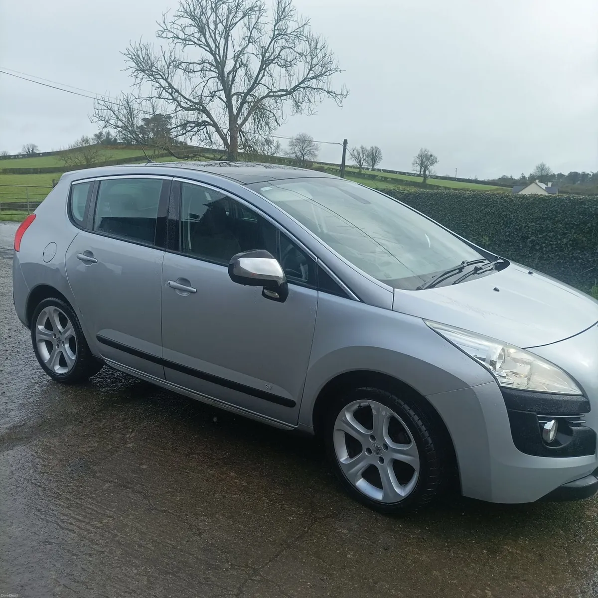 Peugeot 3008 2011 - Image 2