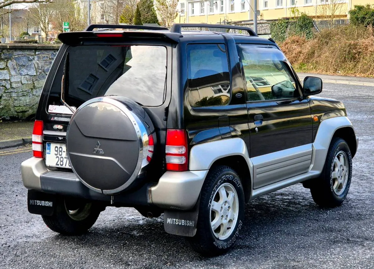 Mitsubishi Pajero Junior - Image 4
