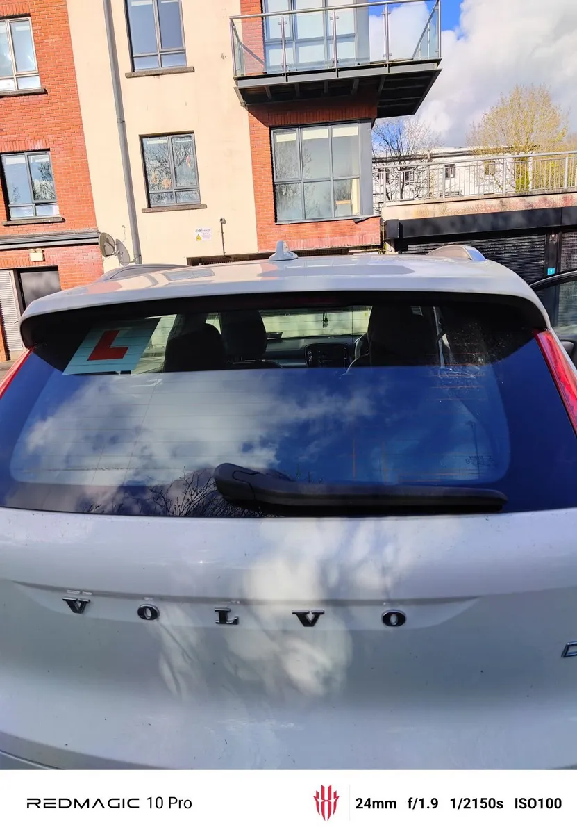 Volvo XC40 2019 Momentum - Image 3