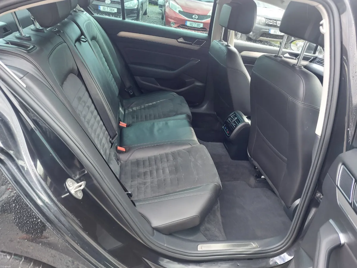 Volkswagen Passat 2016 - Image 4
