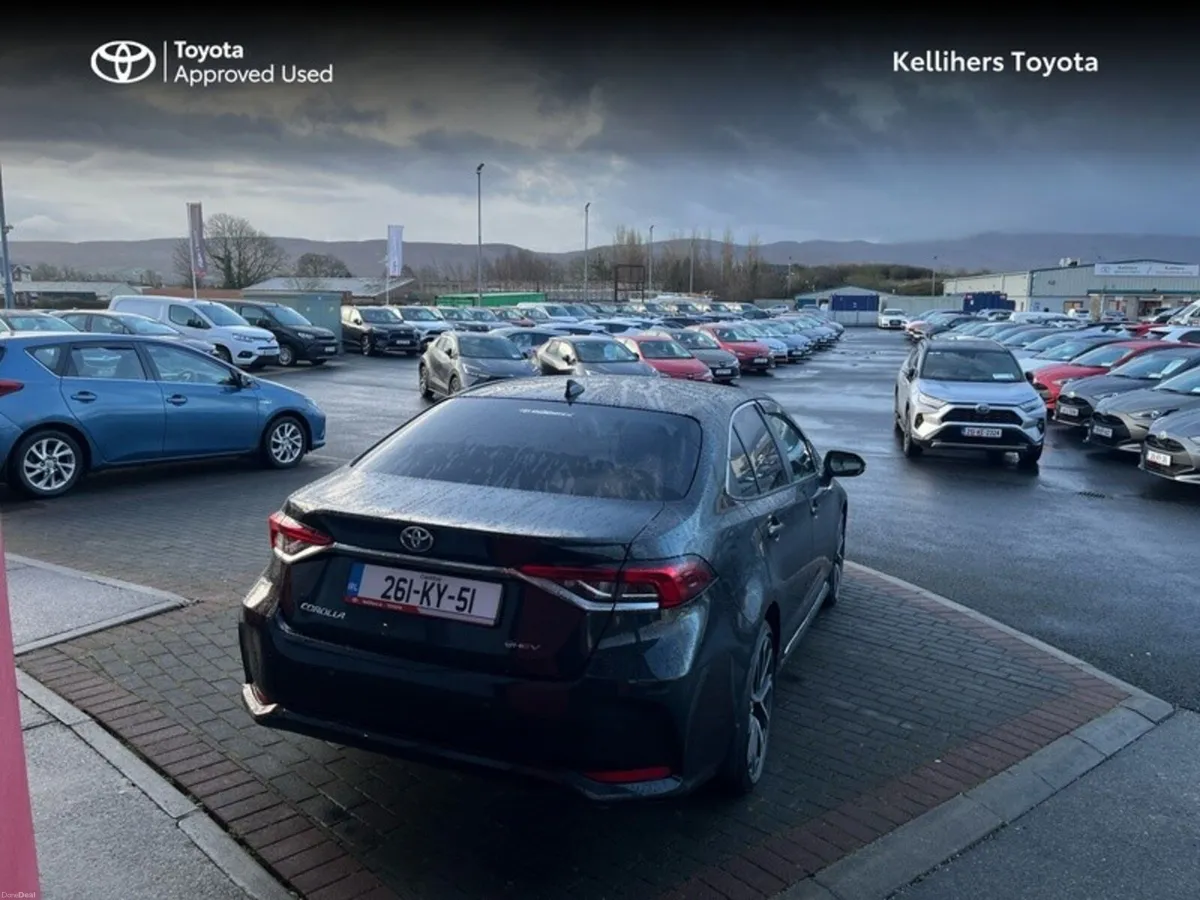 Toyota Corolla COROLLA SALOON SOL - Image 4