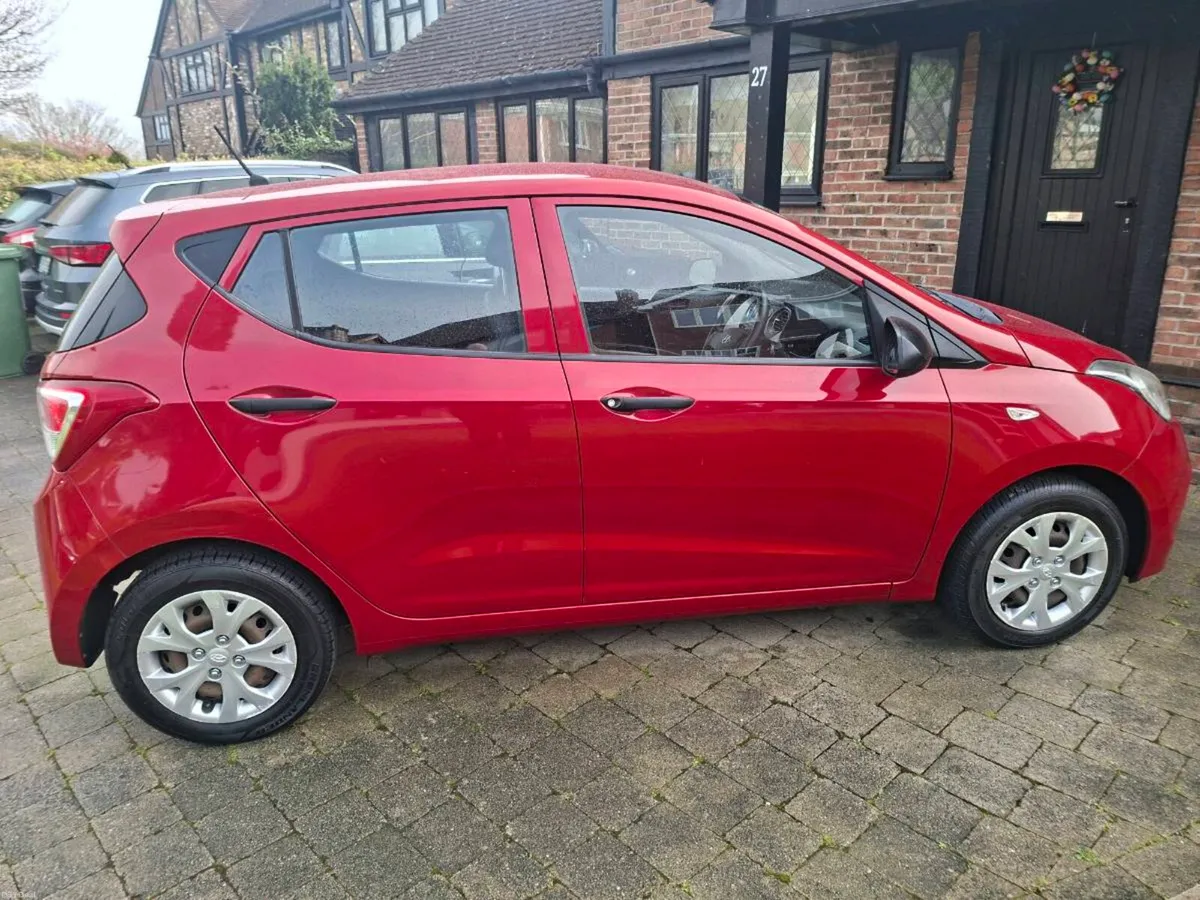 HYUNDAI I10 5DR PETROL 1 LITRE 2016  STUNNING - Image 2