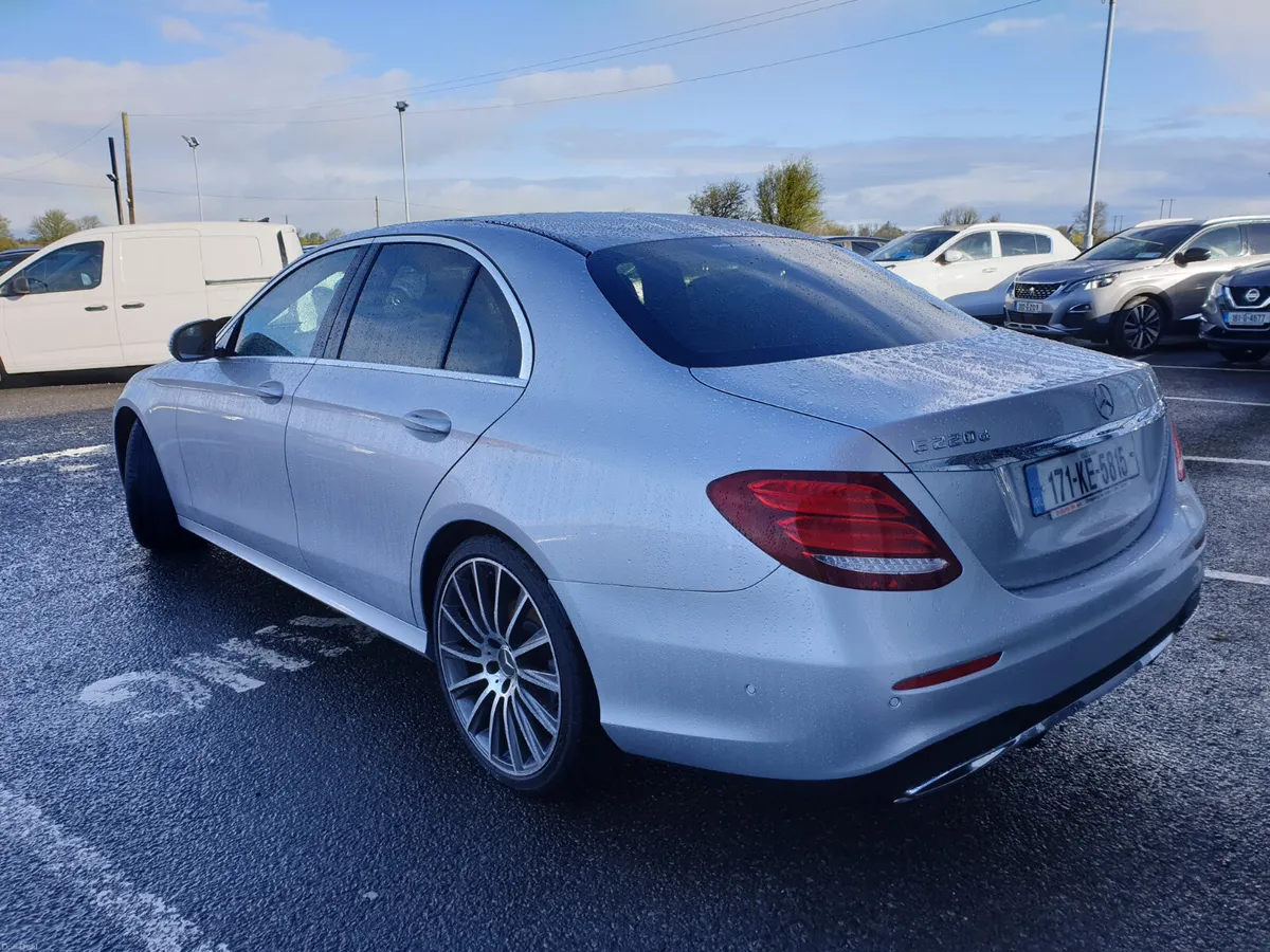 Mercedes-Benz E220D AMG LINE - Image 4