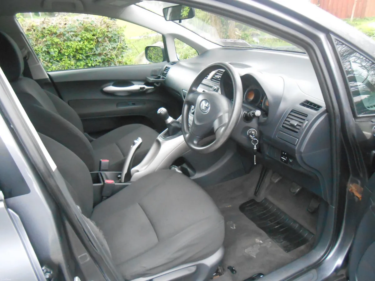 Toyota Auris Terra 1.4 Petrol 2008 - Image 3