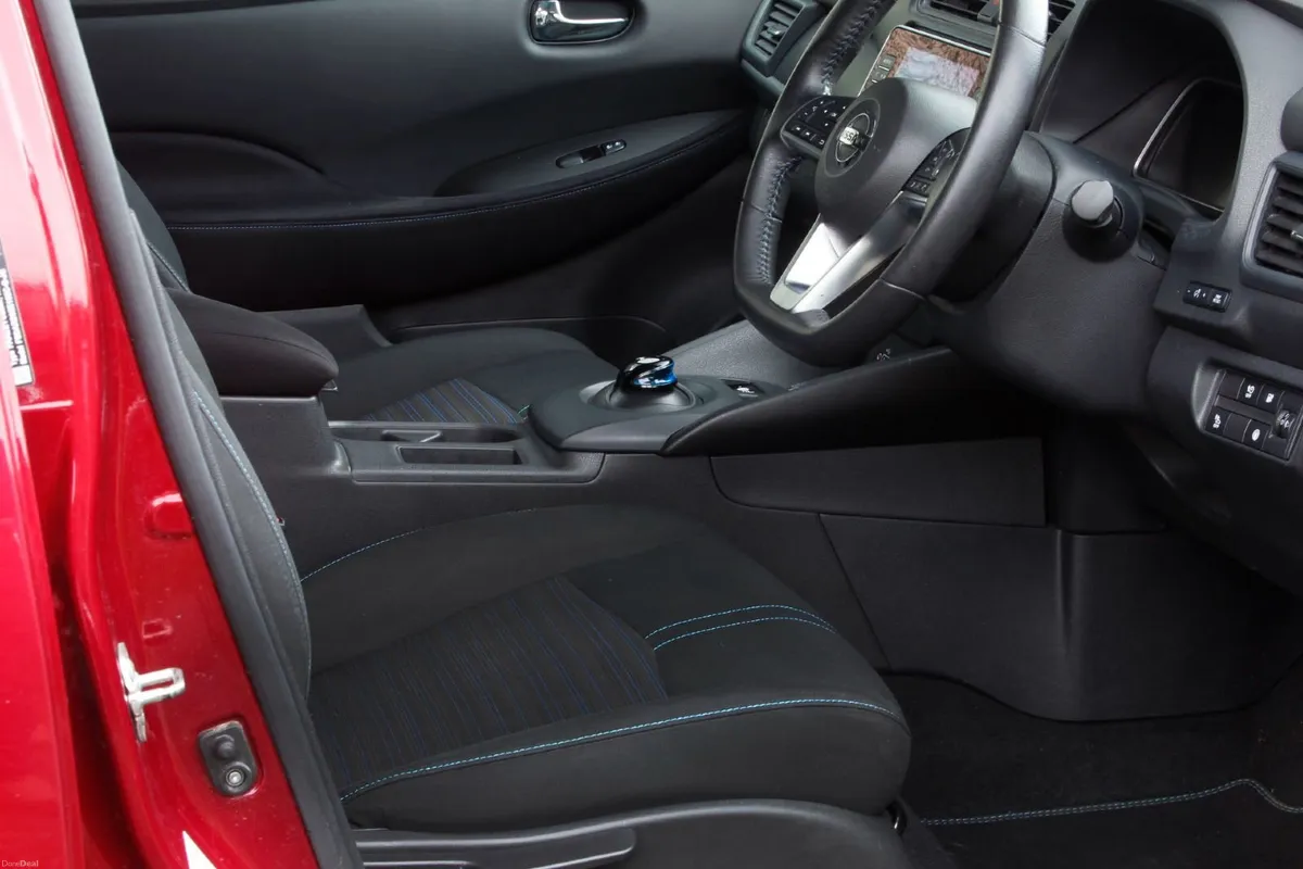 2022 Nissan Leaf.EV SV 40 KWH. - Image 3