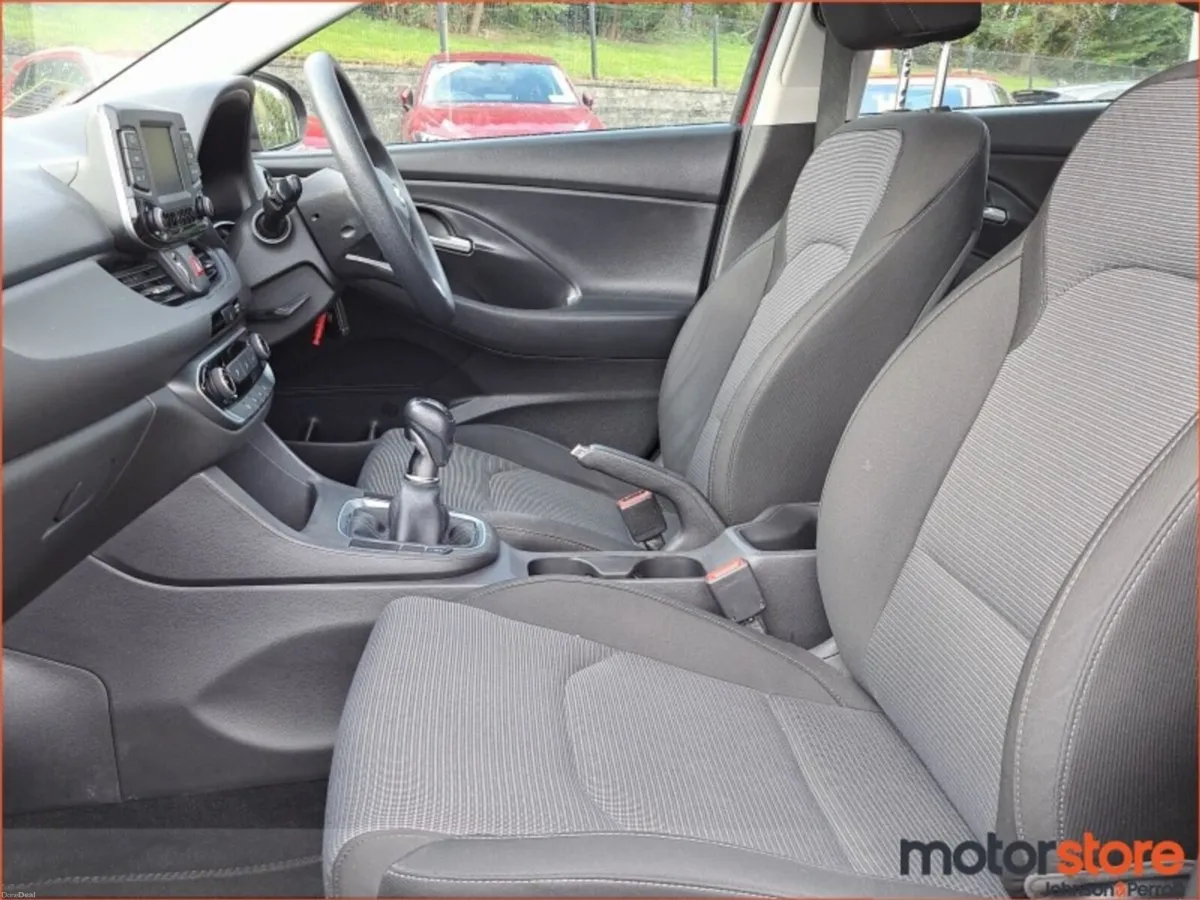 Hyundai i30 Diesel Classic - Image 3