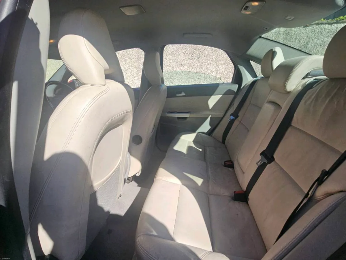 2011 Volvo V40 (Diesel, NCT 12/26) - Image 2