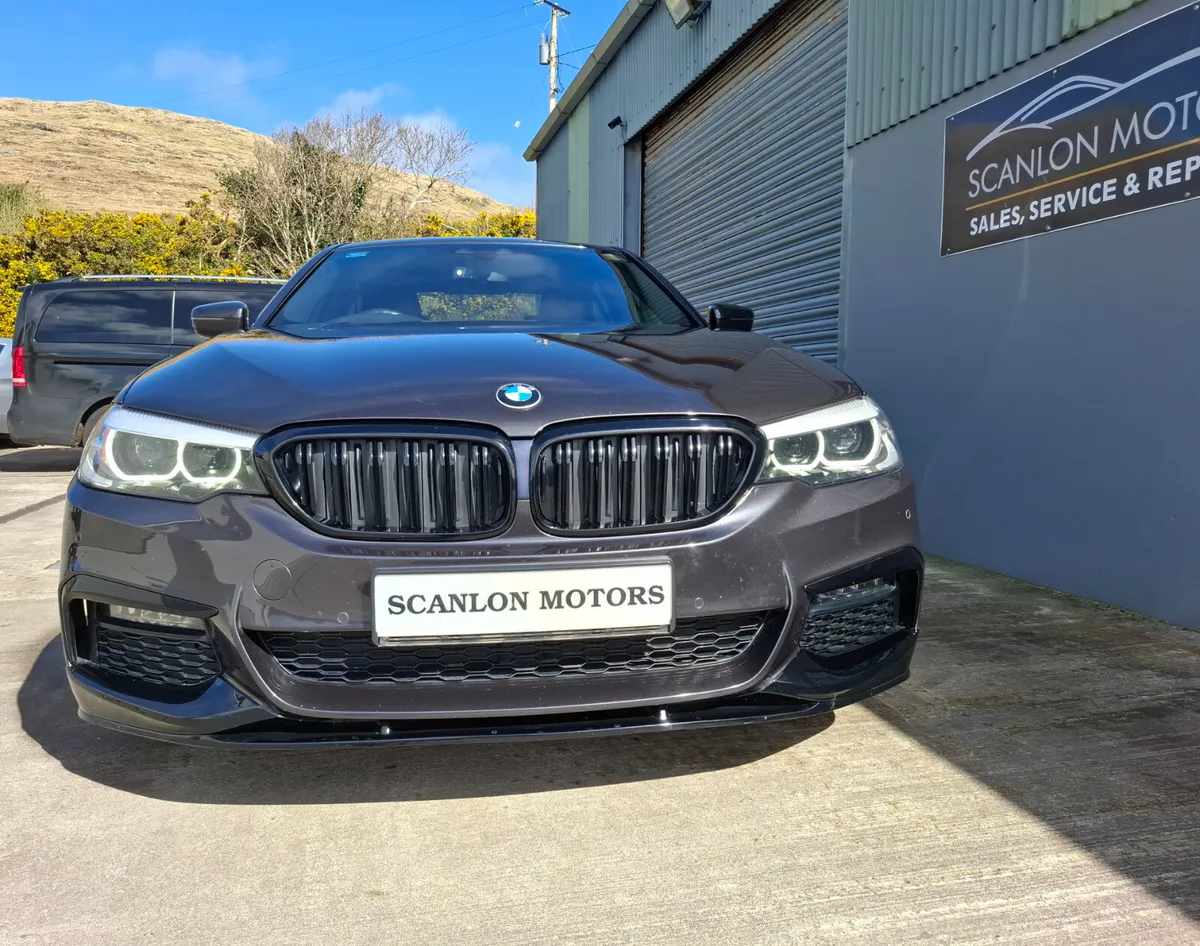 202 BMW 520D M SPORT  AUTO - Image 4