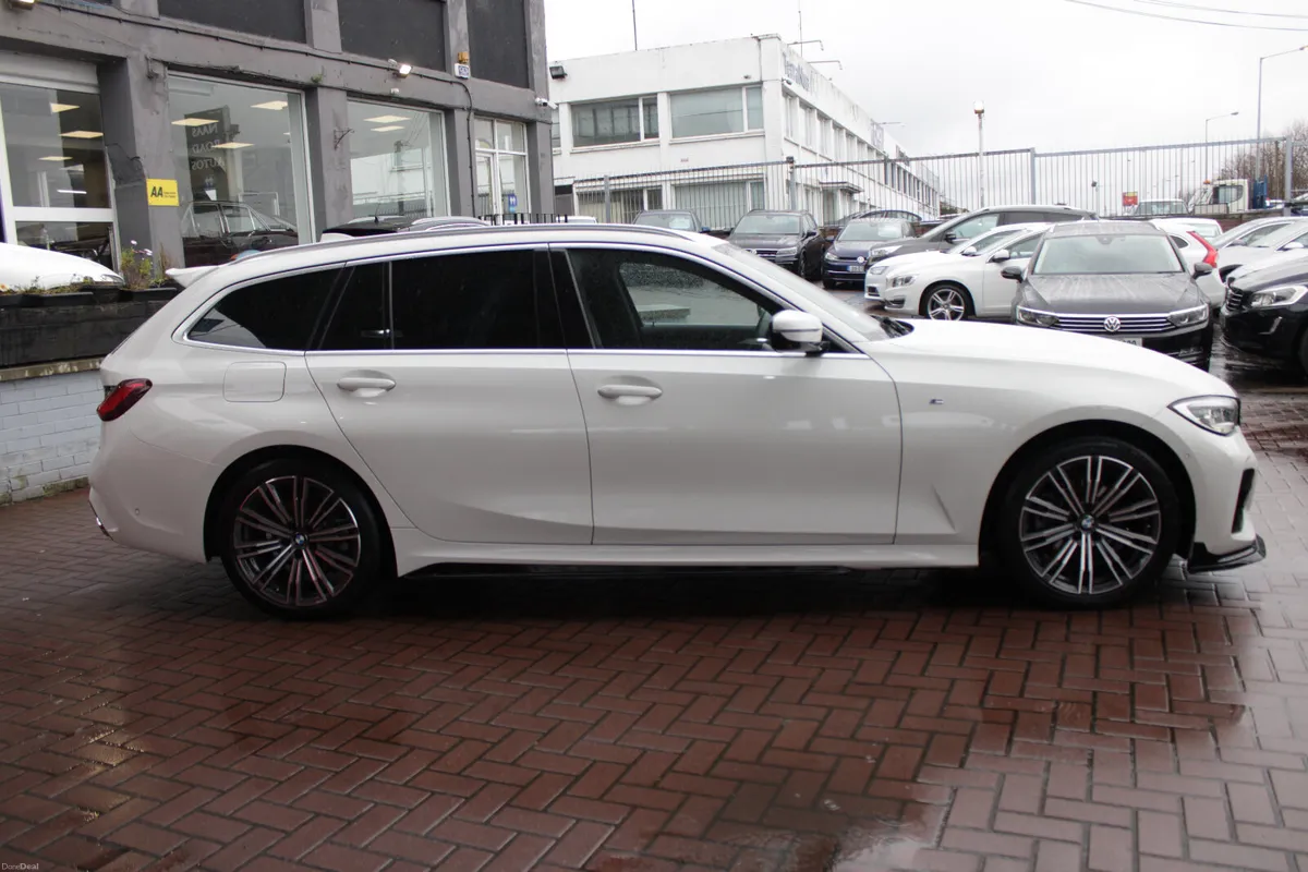 2020 320D TOURING 5DR AUTO ESTATE - Image 3